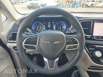 2024 Chrysler Pacifica Touring L 121.6" WB - miniatura 10
