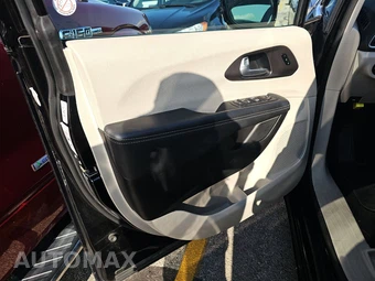2024 Chrysler Pacifica Touring L 121.6" WB - miniatura 9