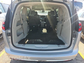 2024 Chrysler Pacifica Touring L 121.6" WB - miniatura 17