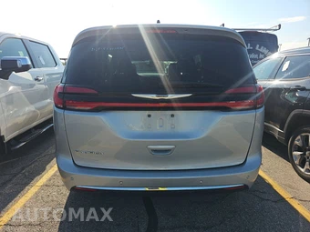 2024 Chrysler Pacifica Touring L 121.6" WB - miniatura 5