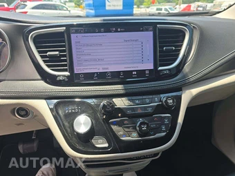 2024 Chrysler Pacifica Touring L 121.6" WB - miniatura 7
