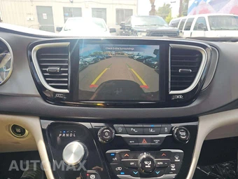 2024 Chrysler Pacifica Touring L 121.6" WB - miniatura 10