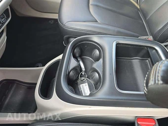 2024 Chrysler Pacifica Touring L 121.6" WB - miniatura 8