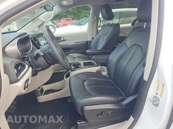 2024 Chrysler Pacifica Touring L 121.6" WB - miniatura 7