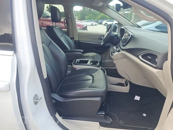 2024 Chrysler Pacifica Touring L 121.6" WB - miniatura 8