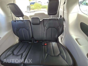 2024 Chrysler Pacifica Touring L 121.6" WB - miniatura 11
