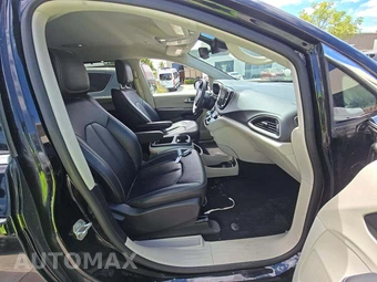 2024 Chrysler Pacifica Touring L 121.6" WB - miniatura 16