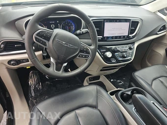 2024 Chrysler Pacifica Touring L 121.6" WB - miniatura 11