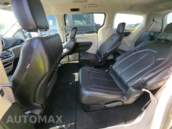 2024 Chrysler Pacifica Touring L 121.6" WB - miniatura 13