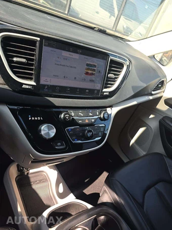 2024 Chrysler Pacifica Touring L 121.6" WB - miniatura 10