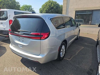 2024 Chrysler Pacifica Touring L 121.6" WB - miniatura 3