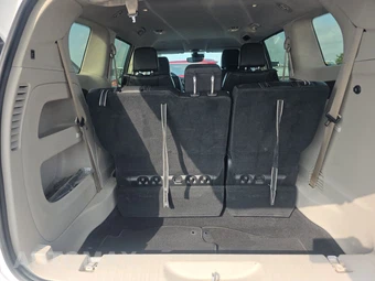 2024 Chrysler Pacifica Touring L 121.6" WB - miniatura 16