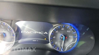 2024 Chrysler Pacifica Touring L 121.6" WB - miniatura 18