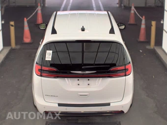 2024 Chrysler Pacifica Touring L 121.6" WB - miniatura 5