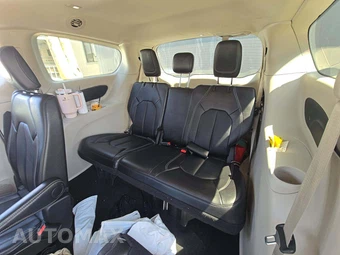 2024 Chrysler Pacifica Touring L 121.6" WB - miniatura 14