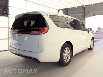 2024 Chrysler Pacifica Touring L 121.6" WB - miniatura 5