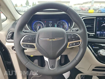 2024 Chrysler Pacifica Touring L 121.6" WB - miniatura 10