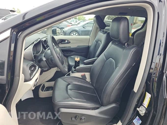 2024 Chrysler Pacifica Touring L 121.6" WB - miniatura 7