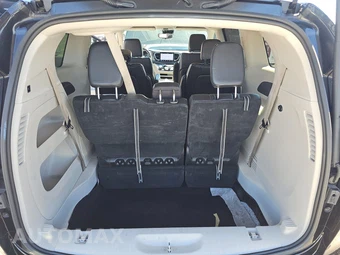 2024 Chrysler Pacifica Touring L 121.6" WB - miniatura 24