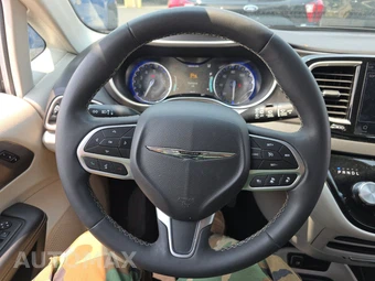 2024 Chrysler Pacifica Touring L 121.6" WB - miniatura 16