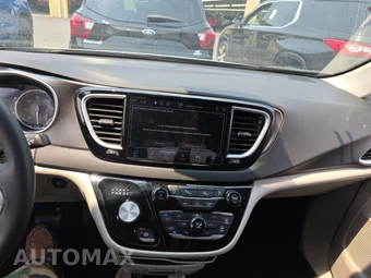 2024 Chrysler Pacifica Touring L 121.6" WB - miniatura 17
