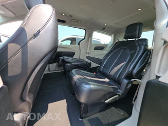 2024 Chrysler Pacifica Touring L 121.6" WB - miniatura 19