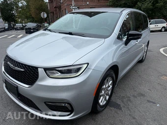 2024 Chrysler Pacifica Touring L 121.6" WB - samochód z USA z aukcji Manheim, oferta Kup Teraz w AUTOMAX