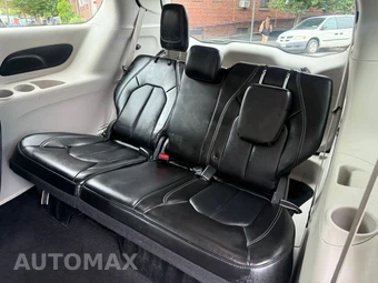 2024 Chrysler Pacifica Touring L 121.6" WB - miniatura 10