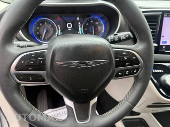 2024 Chrysler Pacifica Touring L 121.6" WB - miniatura 20