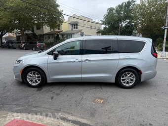 2024 Chrysler Pacifica Touring L 121.6" WB - miniatura 8