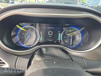 2024 Chrysler Pacifica Touring L 121.6" WB - miniatura 12