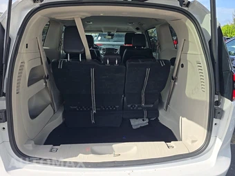 2024 Chrysler Pacifica Touring L 121.6" WB - miniatura 17