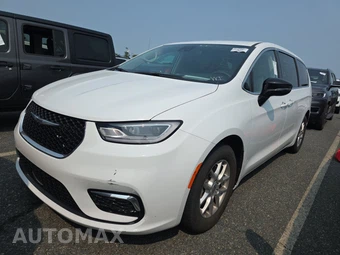 2024 Chrysler Pacifica Touring L 121.6" WB