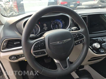2024 Chrysler Pacifica Touring L 121.6" WB - miniatura 10