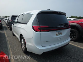 2024 Chrysler Pacifica Touring L 121.6" WB - miniatura 6