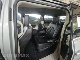 2024 Chrysler Pacifica Touring L 121.6" WB - miniatura 13