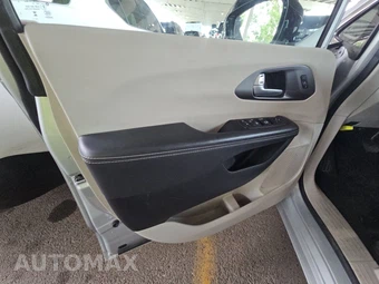 2024 Chrysler Pacifica Touring L 121.6" WB - miniatura 9