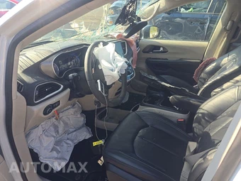 2024 Chrysler Pacifica Touring L 121.6" WB - miniatura 11