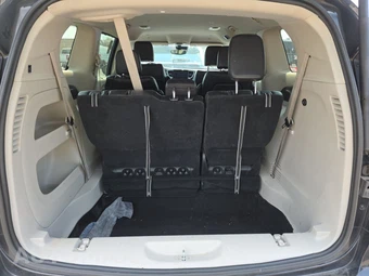 2024 Chrysler Pacifica Touring L 121.6" WB - miniatura 17