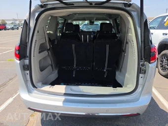 2024 Chrysler Pacifica Touring L 121.6" WB - miniatura 17