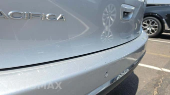 2024 Chrysler Pacifica Touring L 121.6" WB - miniatura 22