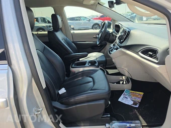 2024 Chrysler Pacifica Touring L 121.6" WB - miniatura 8