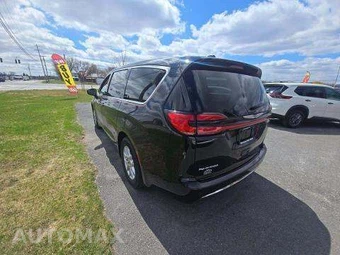 2024 Chrysler Pacifica Touring L 121.6" WB - miniatura 2