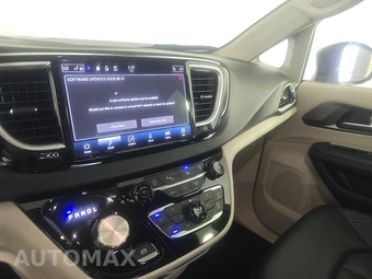 2024 Chrysler Pacifica Touring L 121.6" WB - miniatura 11