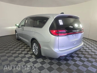 2024 Chrysler Pacifica Touring L 121.6" WB - miniatura 6