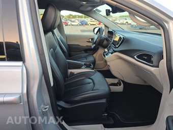 2024 Chrysler Pacifica Touring L 121.6" WB - miniatura 14