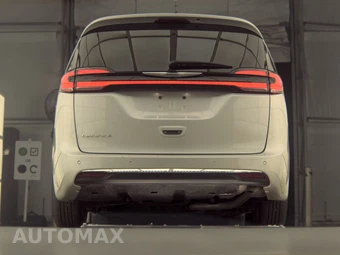 2024 Chrysler Pacifica Touring L 121.6" WB - miniatura 7