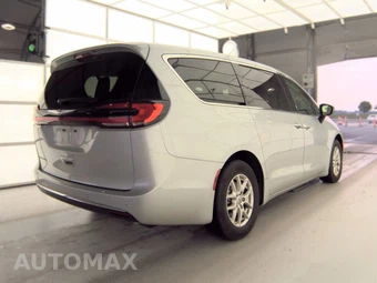 2024 Chrysler Pacifica Touring L 121.6" WB - miniatura 4