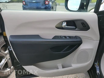 2024 Chrysler Pacifica Touring L 121.6" WB - miniatura 15
