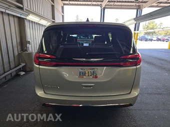 2024 Chrysler Pacifica Touring L 121.6" WB - miniatura 5